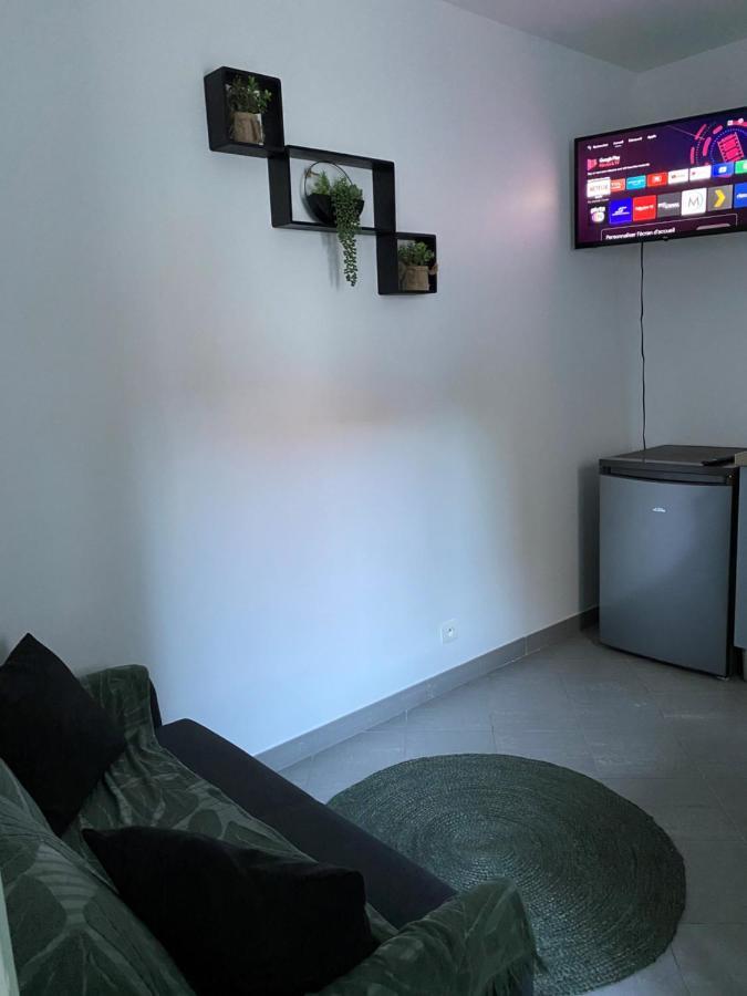 Charmant Appartement A Theme Proche Paris Montreuil  Kültér fotó